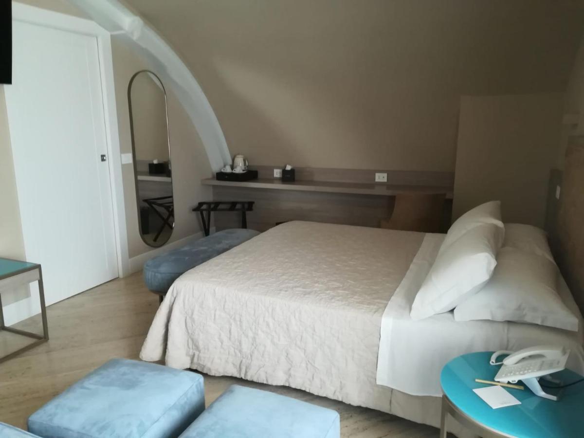 Europa Hotel 瓦斯托 外观 照片