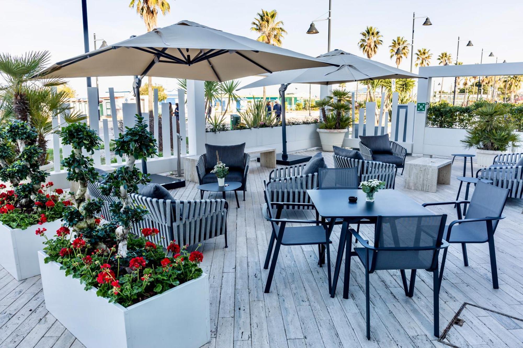 Europa Hotel 瓦斯托 外观 照片